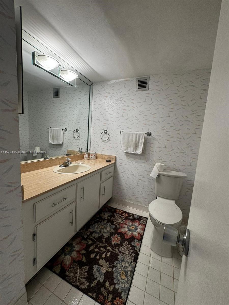 OLYMPUS CONDO PHASE - Residential