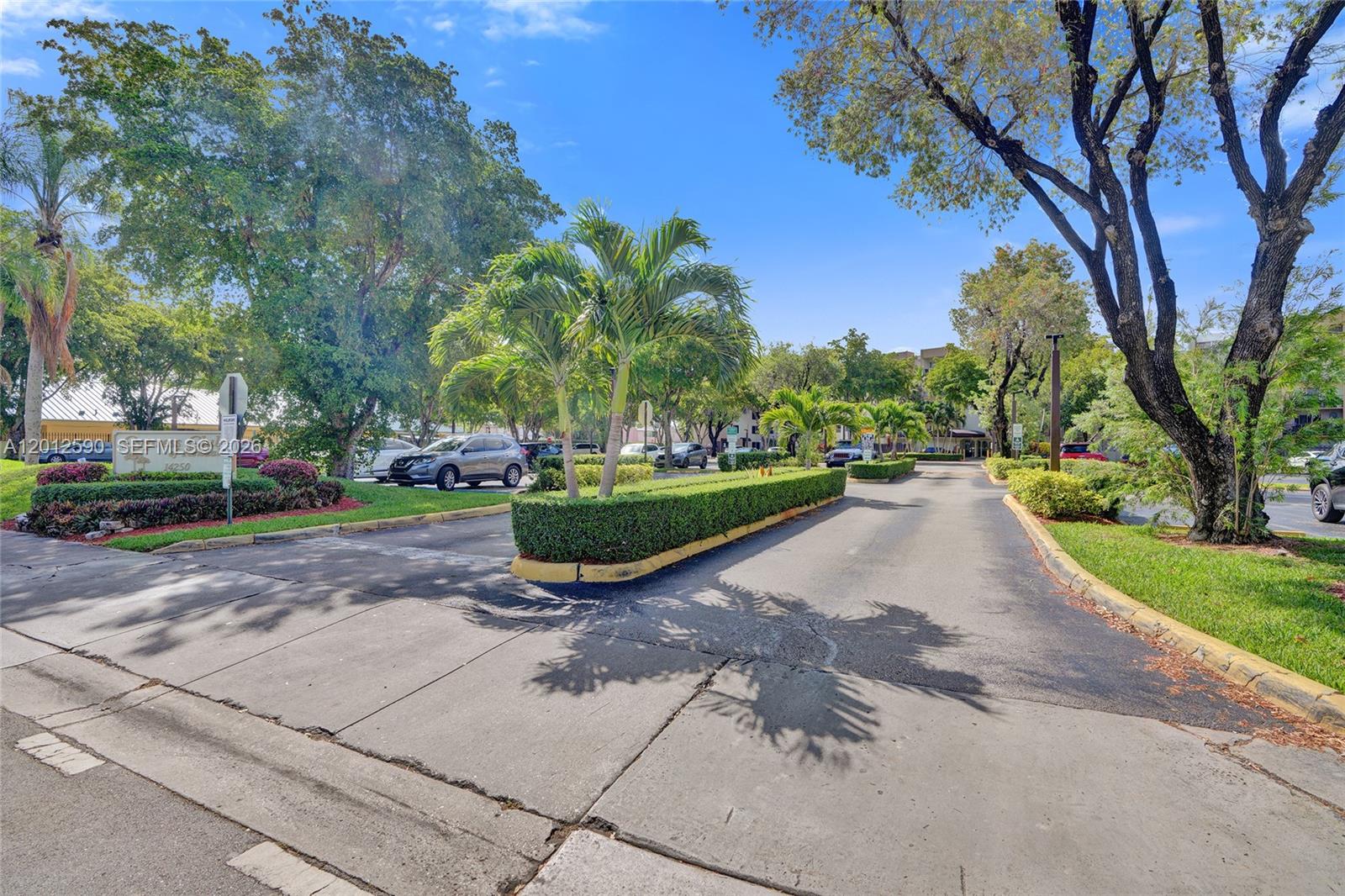 CYPRESS CLUB OF KENDALE C - Residential