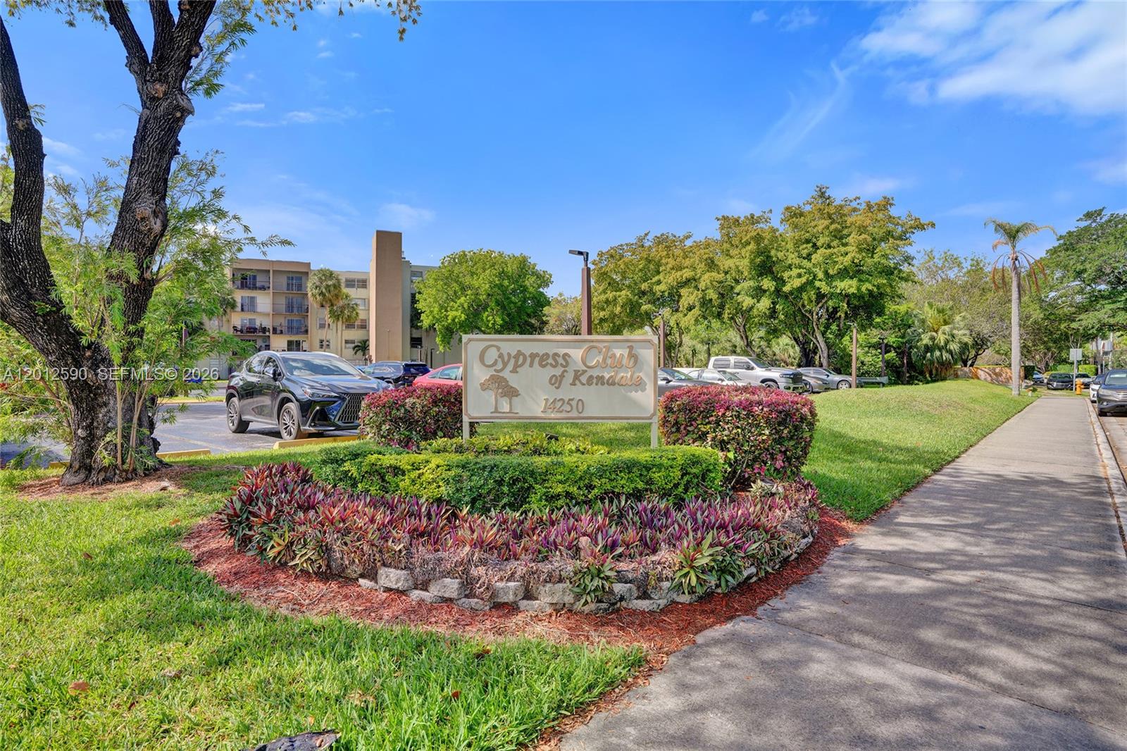 CYPRESS CLUB OF KENDALE C - Residential