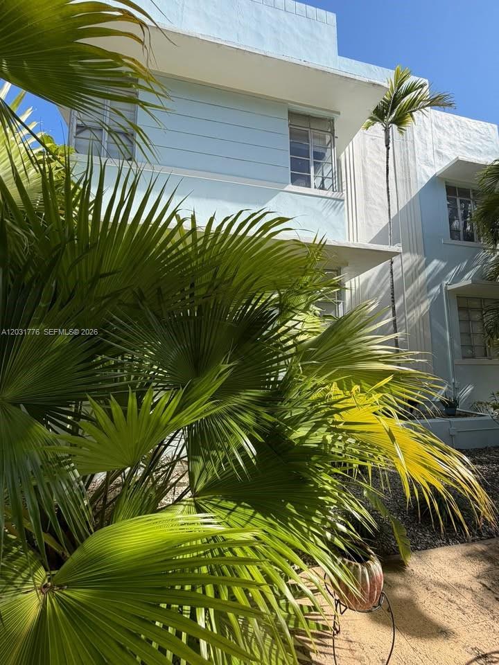 JEFFERSON HEIGHTS CONDOMI - Residential Lease