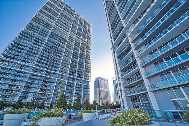 ICON BRICKELL CONDO NO 3 - Residential