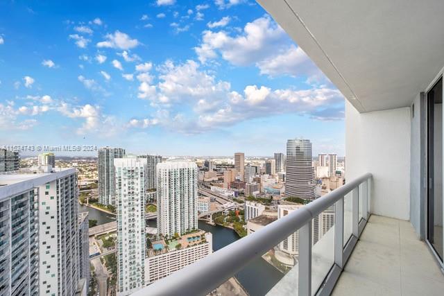 ICON BRICKELL CONDO NO 3 - Residential