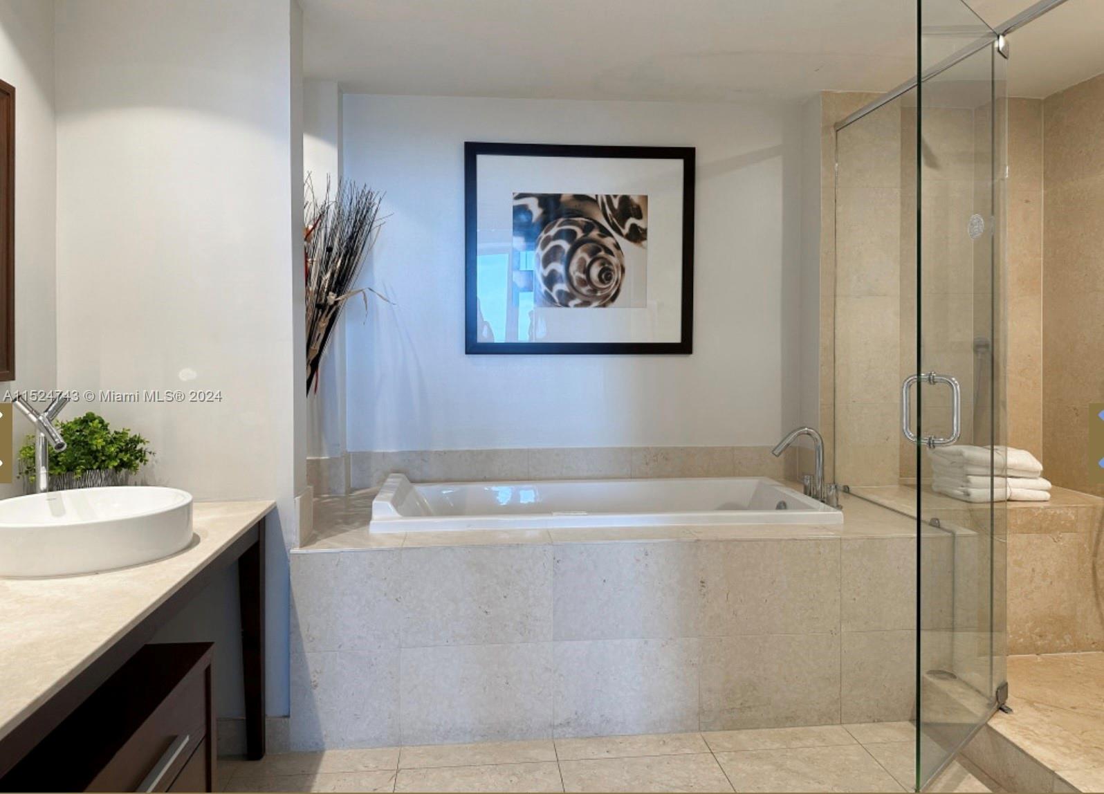 ICON BRICKELL CONDO NO 3 - Residential