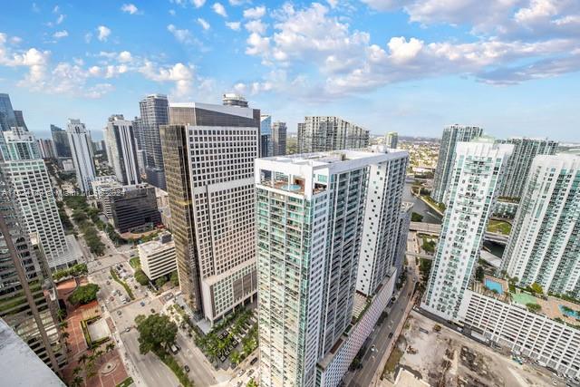 ICON BRICKELL CONDO NO 3 - Residential