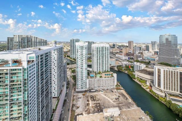 ICON BRICKELL CONDO NO 3 - Residential
