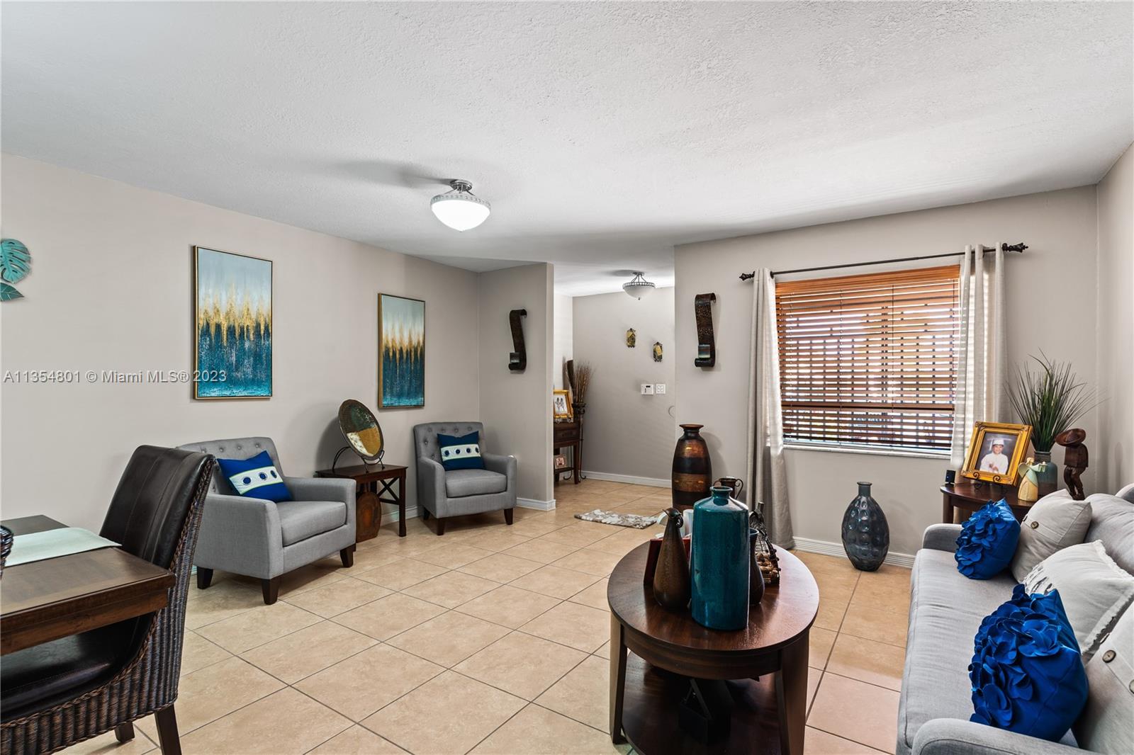 LEOMAR HOMES - Residential