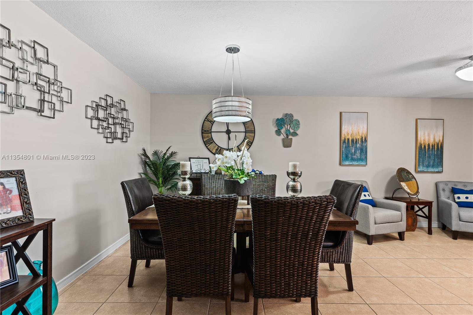 LEOMAR HOMES - Residential