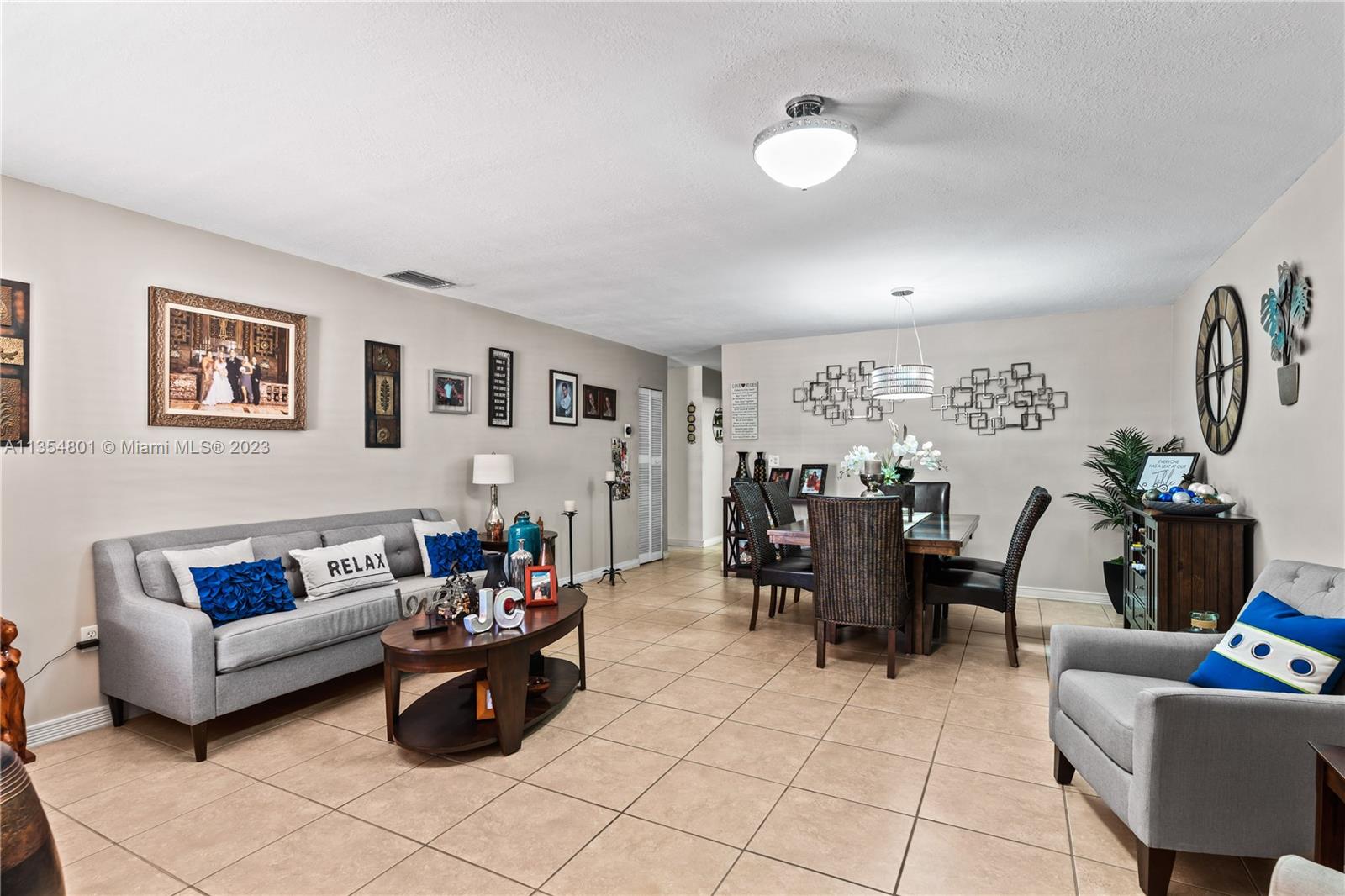 LEOMAR HOMES - Residential