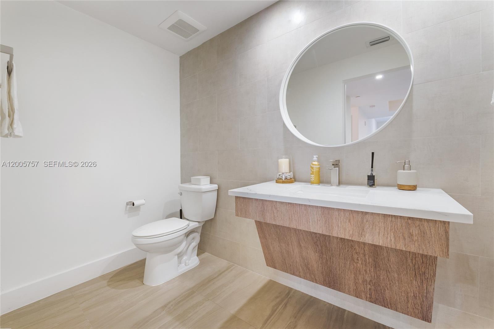 VILLAS AT SALAMANCA CONDO - Residential