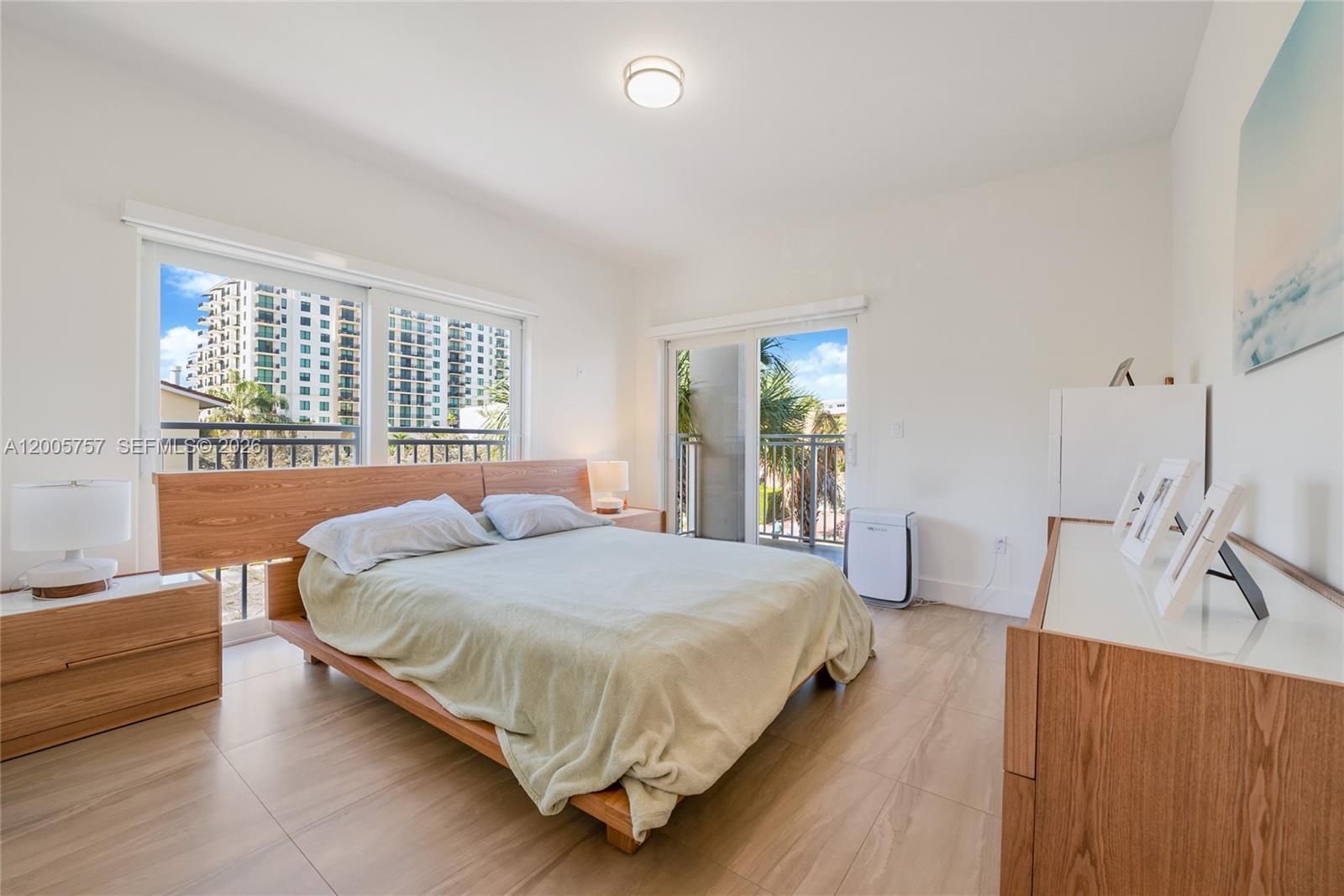 VILLAS AT SALAMANCA CONDO - Residential