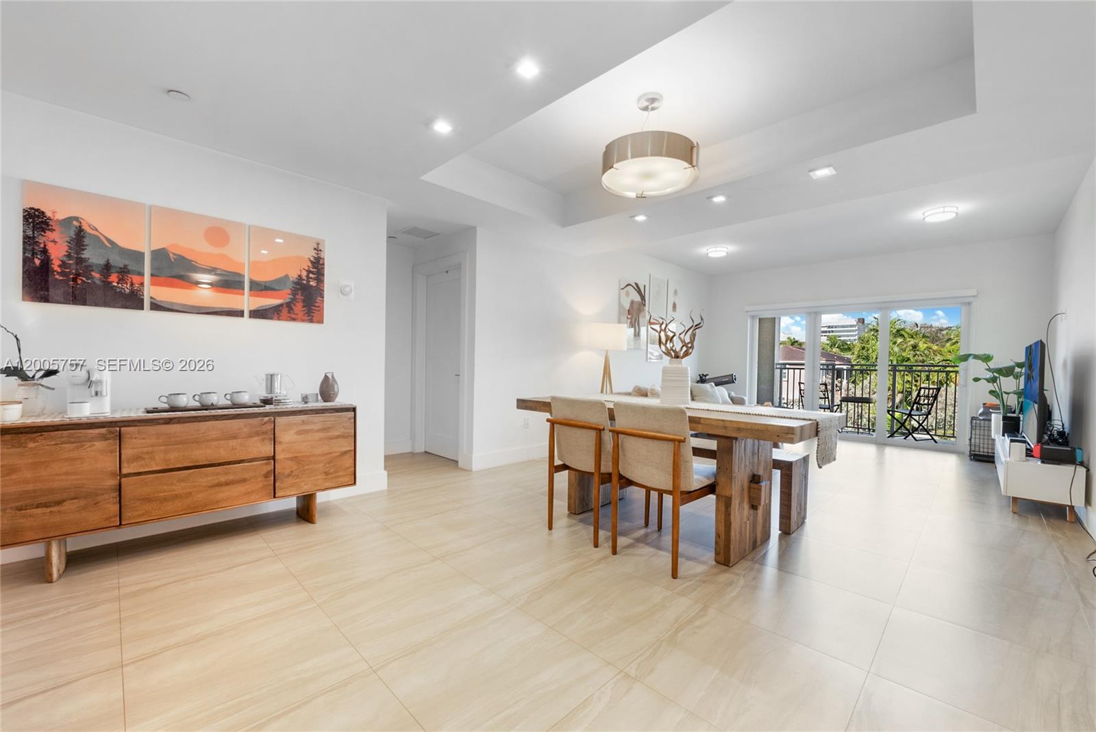 VILLAS AT SALAMANCA CONDO - Residential