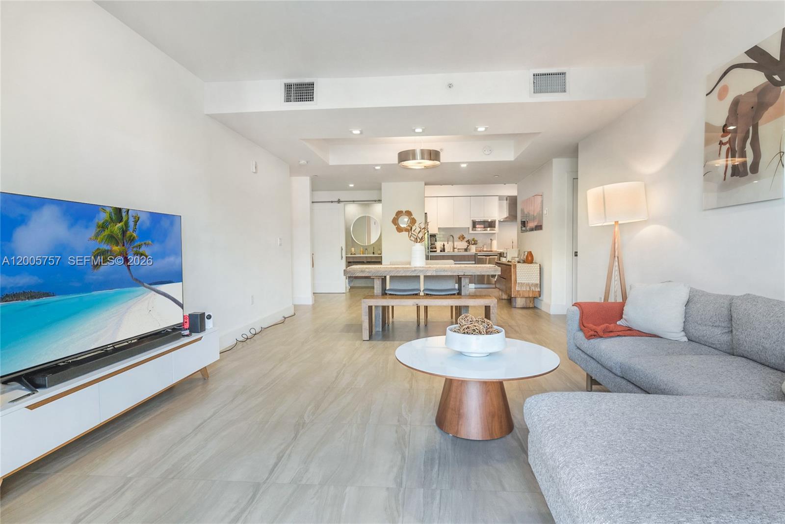 VILLAS AT SALAMANCA CONDO - Residential