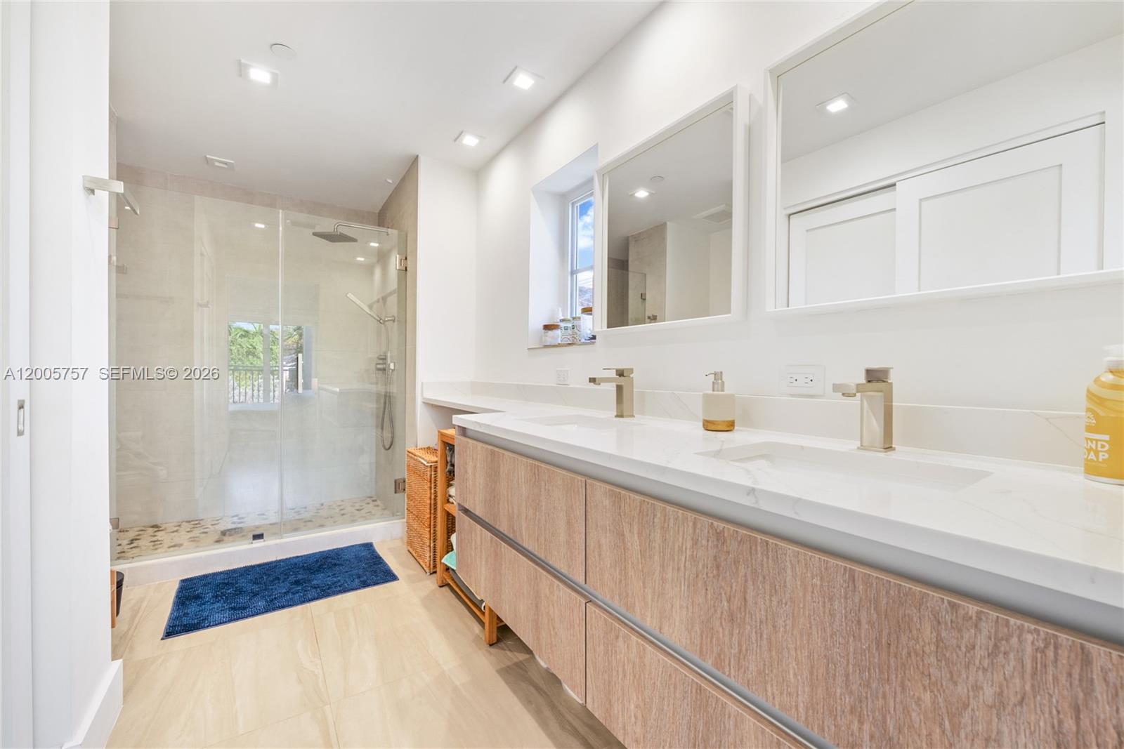 VILLAS AT SALAMANCA CONDO - Residential