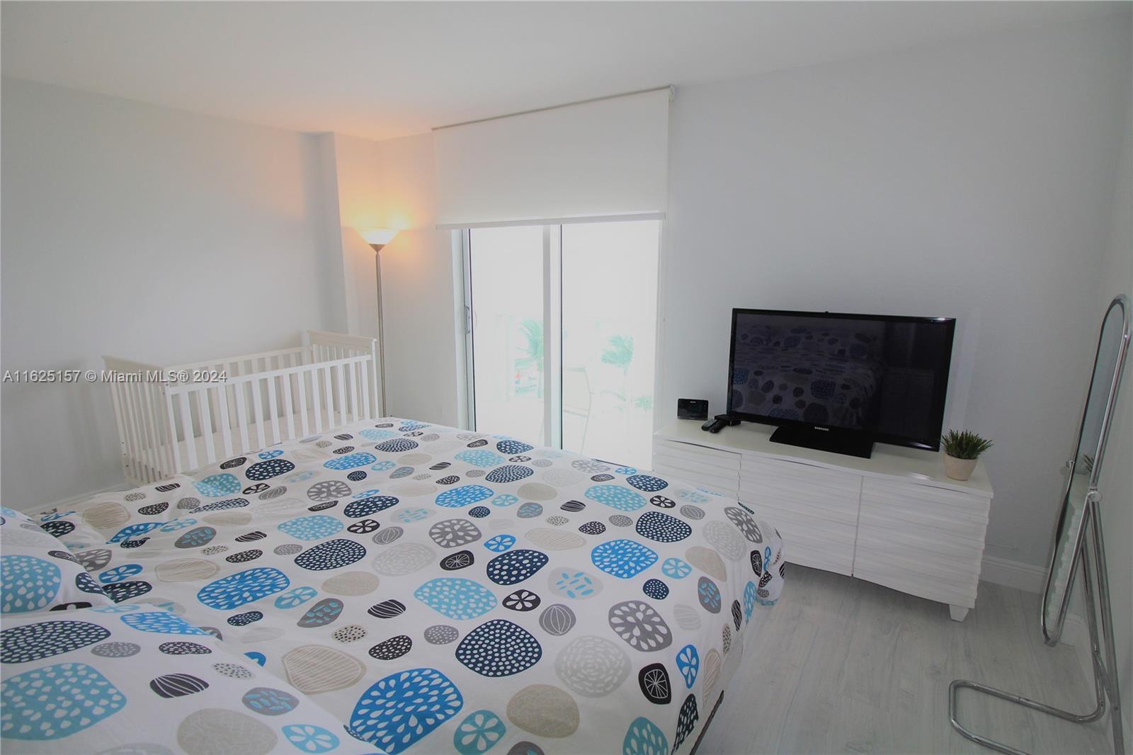 TIDES ON HOLLYWOOD BEACH - Residential