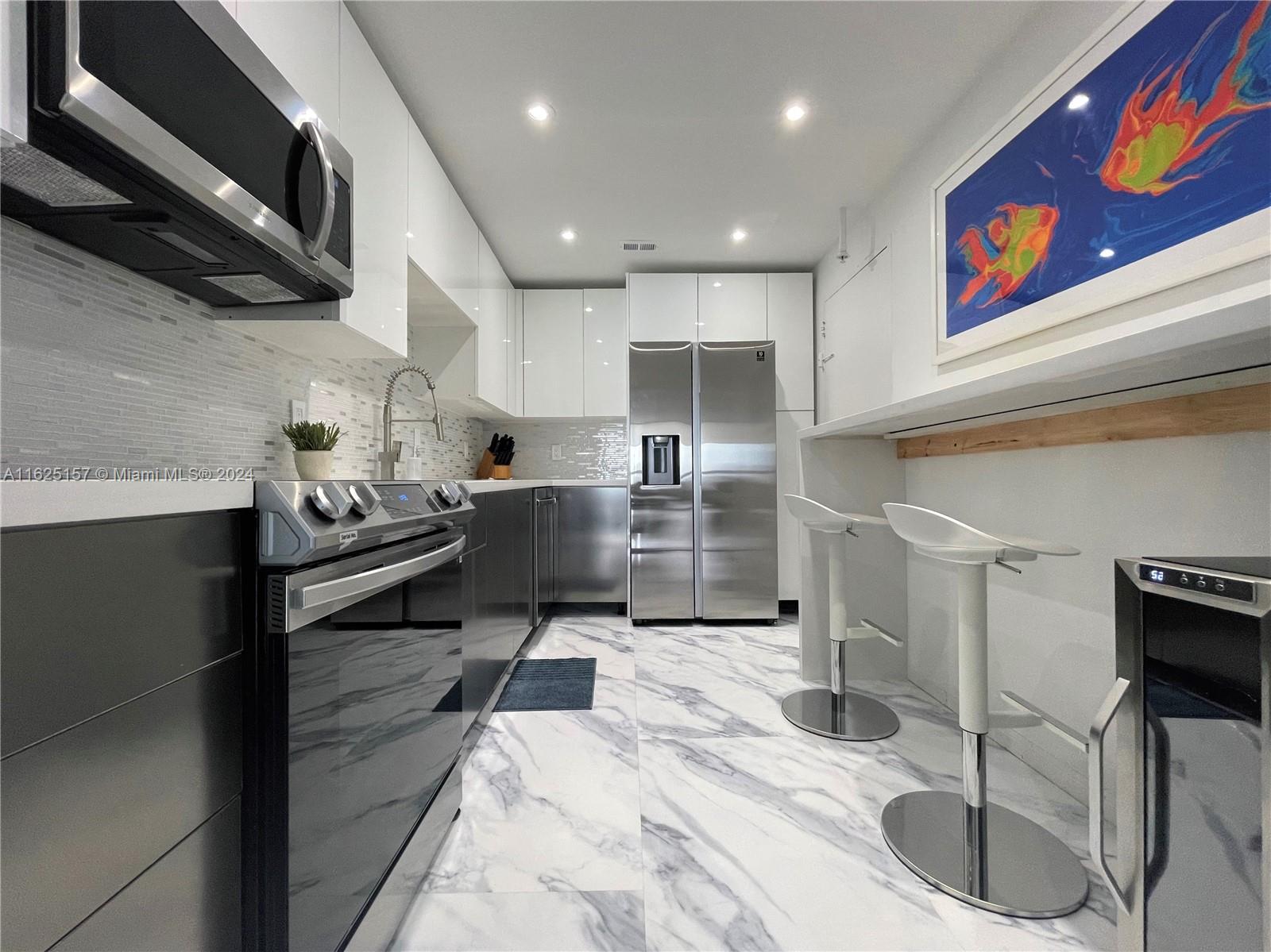 TIDES ON HOLLYWOOD BEACH - Residential