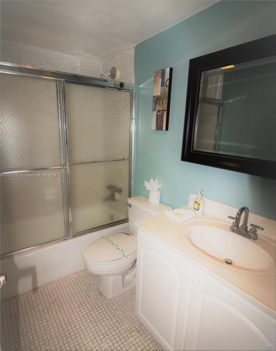 TIDES ON HOLLYWOOD BEACH - Residential
