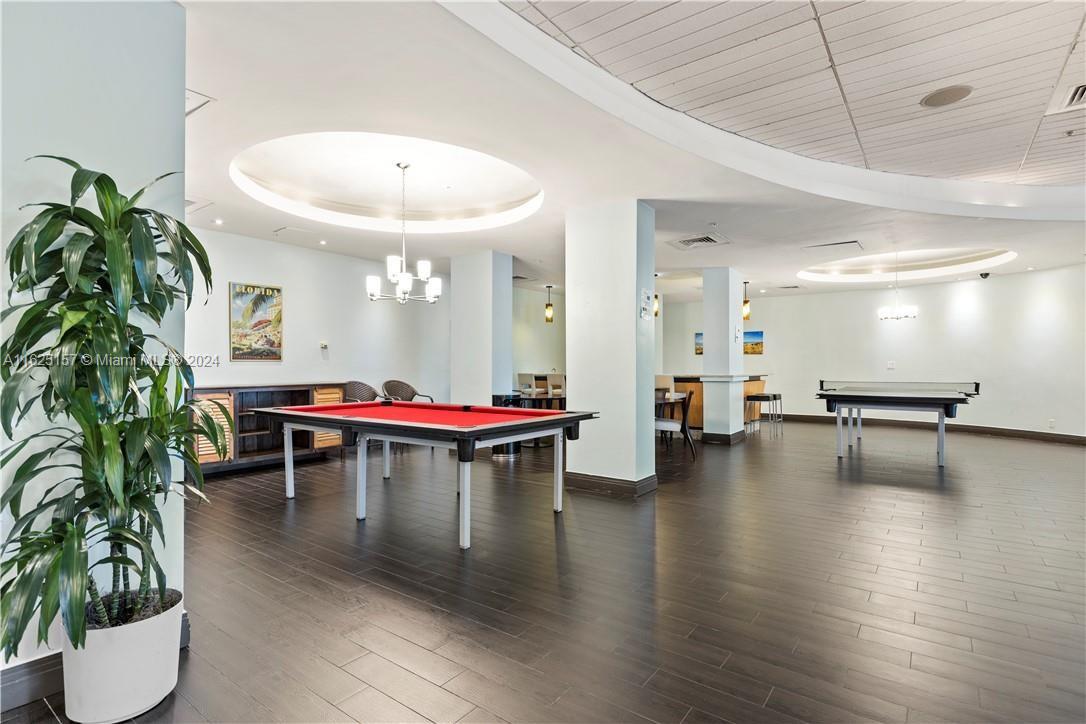TIDES ON HOLLYWOOD BEACH - Residential