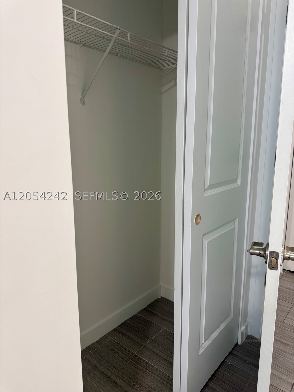 CIRC RESIDENCES - Residential Lease