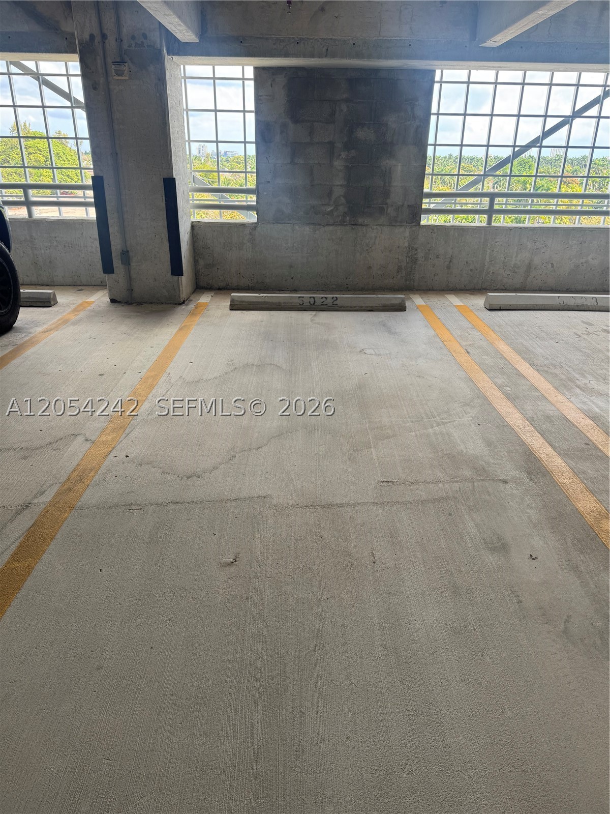 CIRC RESIDENCES - Residential Lease