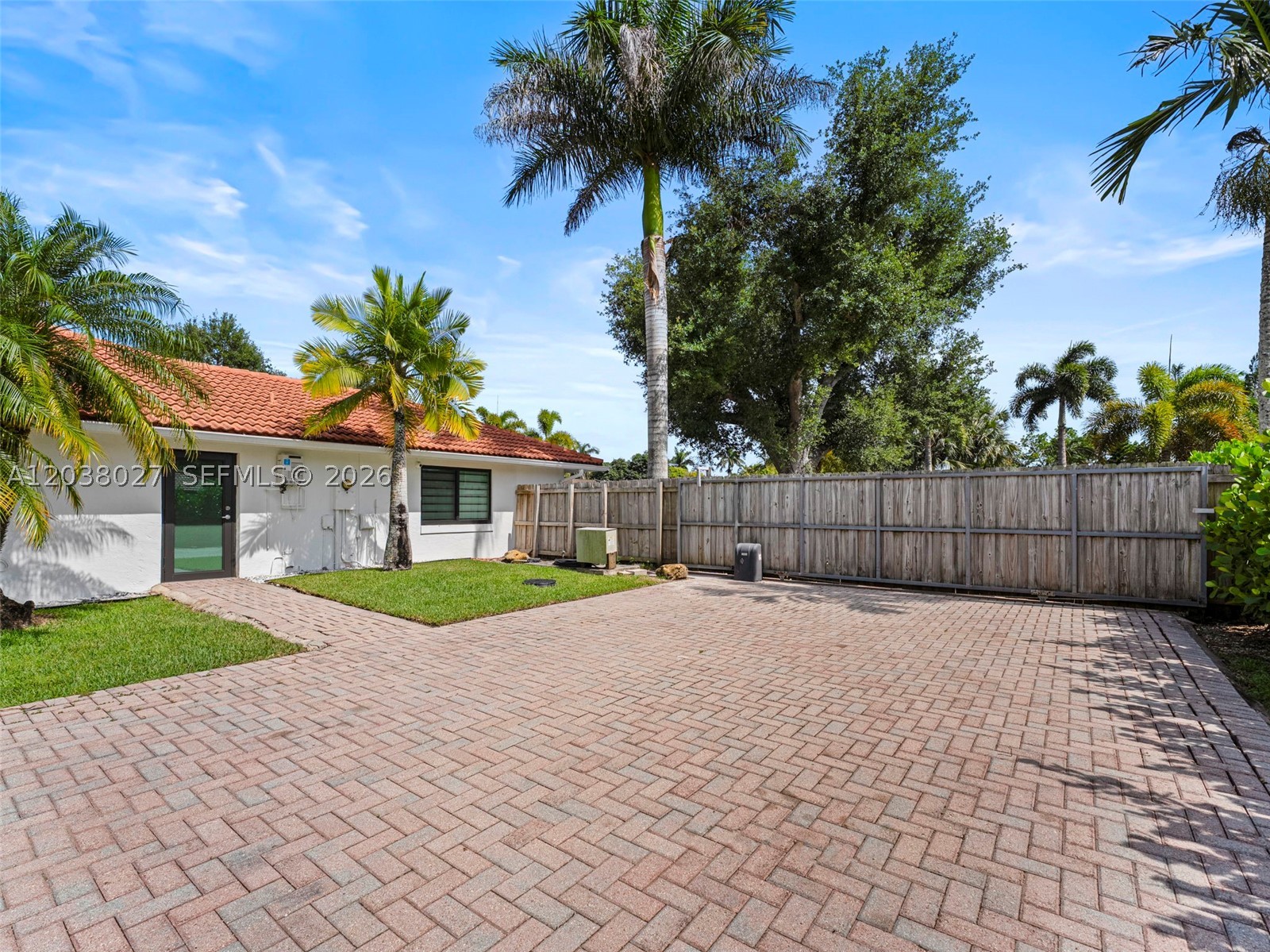 LEDFORD LANDING - Residential
