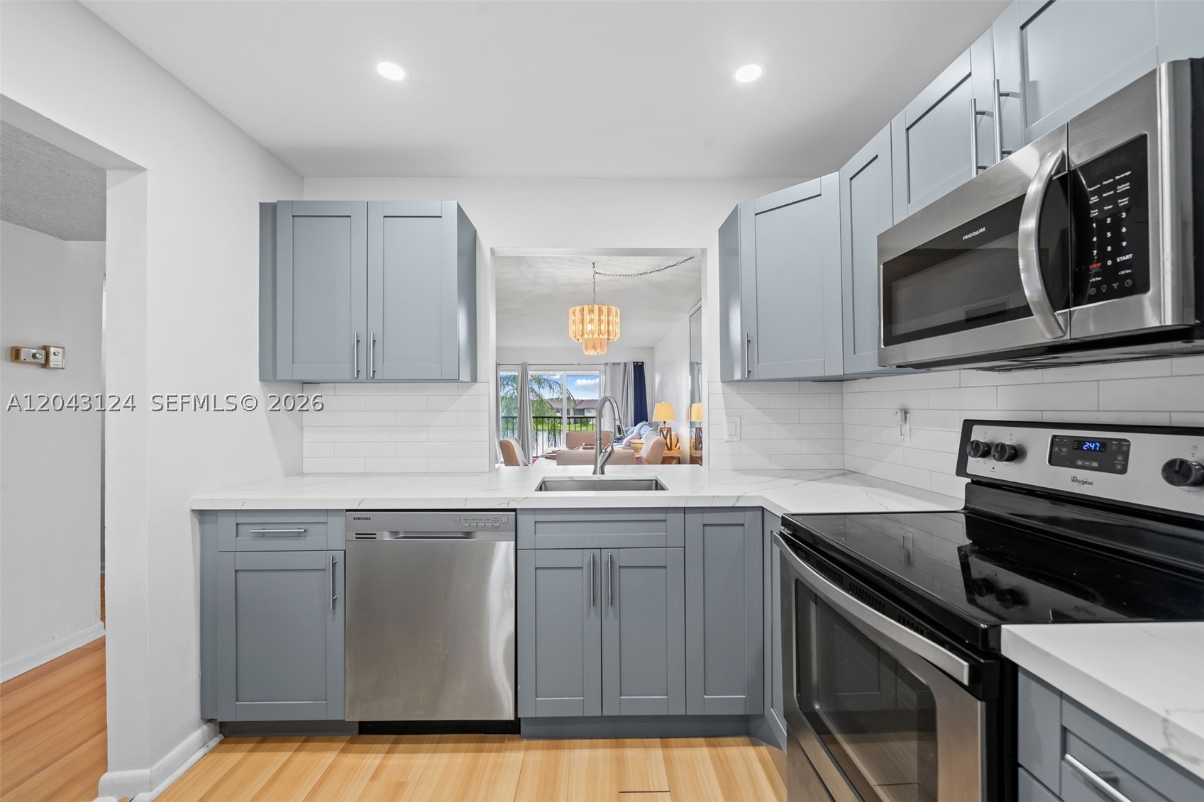 SUNRISE ISLAND CONDOMINIU - Residential