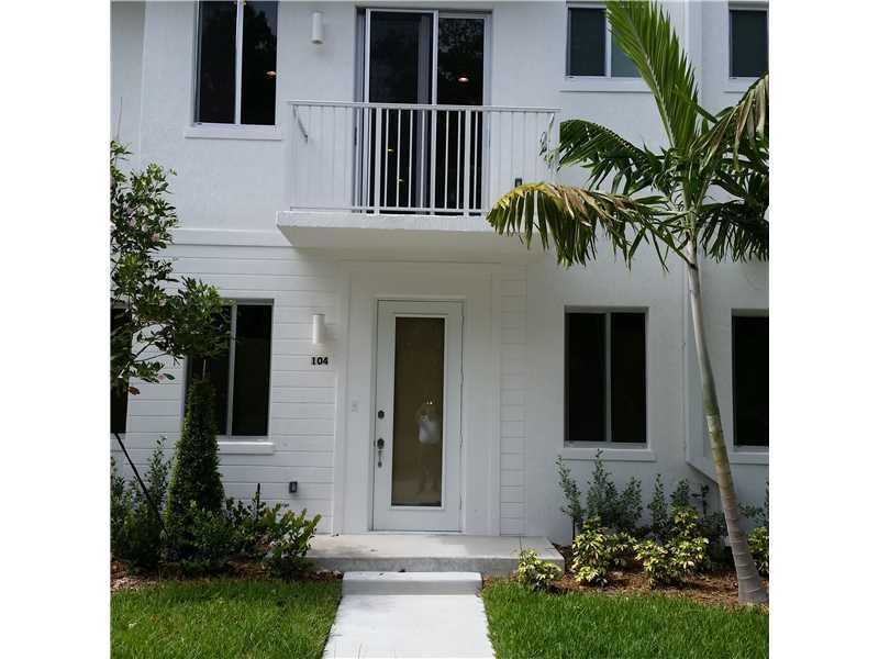 Brand new townhouse in Aventura area, never used before, ready to use, 3 bed, 2.5 bath., Italian cabinets, quartz counter tops and stainles steel kosher kitchen, walking closet, covered garage parking for 2 cars, guest parking, ceramic floor all over the  first floor, wood floors in star and second floor hallway, carpet in bedrooms. New "Aventura Place", walking distance from best public school in Aventura "WATERWAYS", house of worship, "Aventura Mall", "Aventura Hospital", US-1 and I-95.