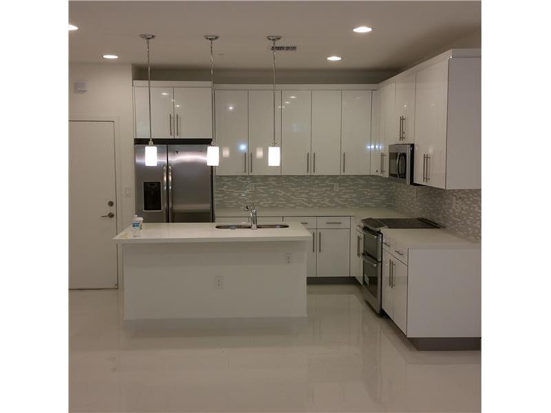 Aventura Place - Residential Lease