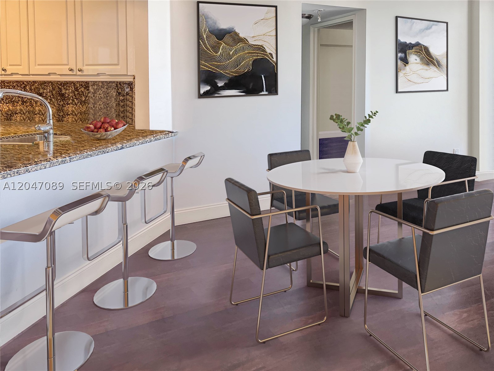 IL VILLAGGIO ON SOUTH BEA - Residential