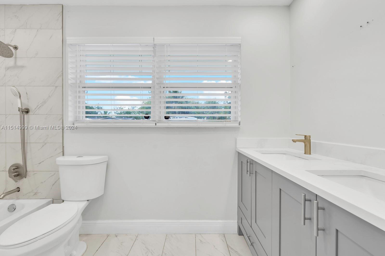HOLIDAY VILLAGE SEC ONE - Residential
