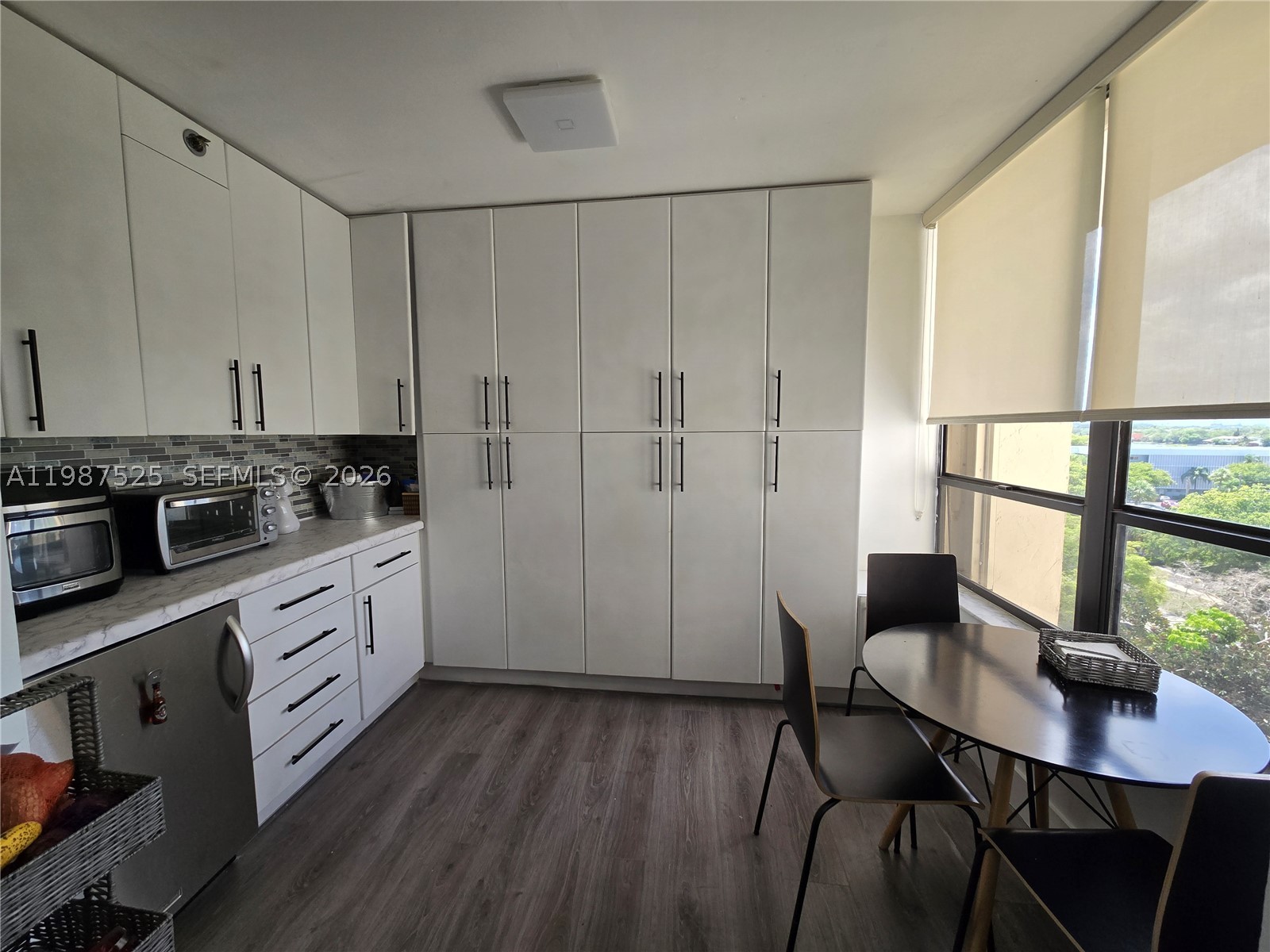 CHANTILLY CONDO - Residential