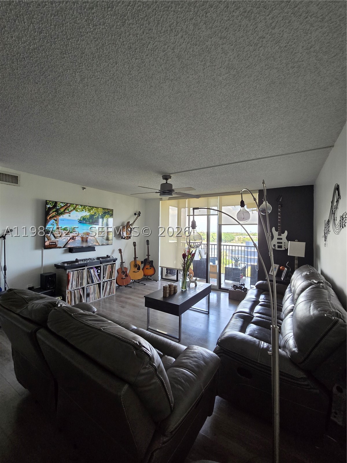 CHANTILLY CONDO - Residential