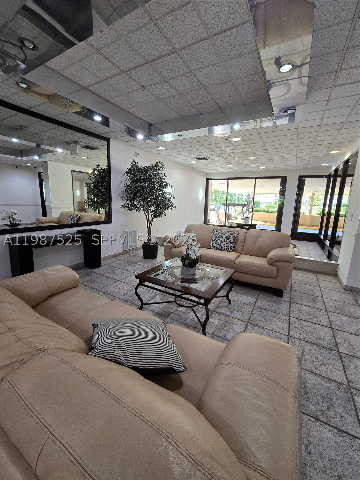 CHANTILLY CONDO - Residential