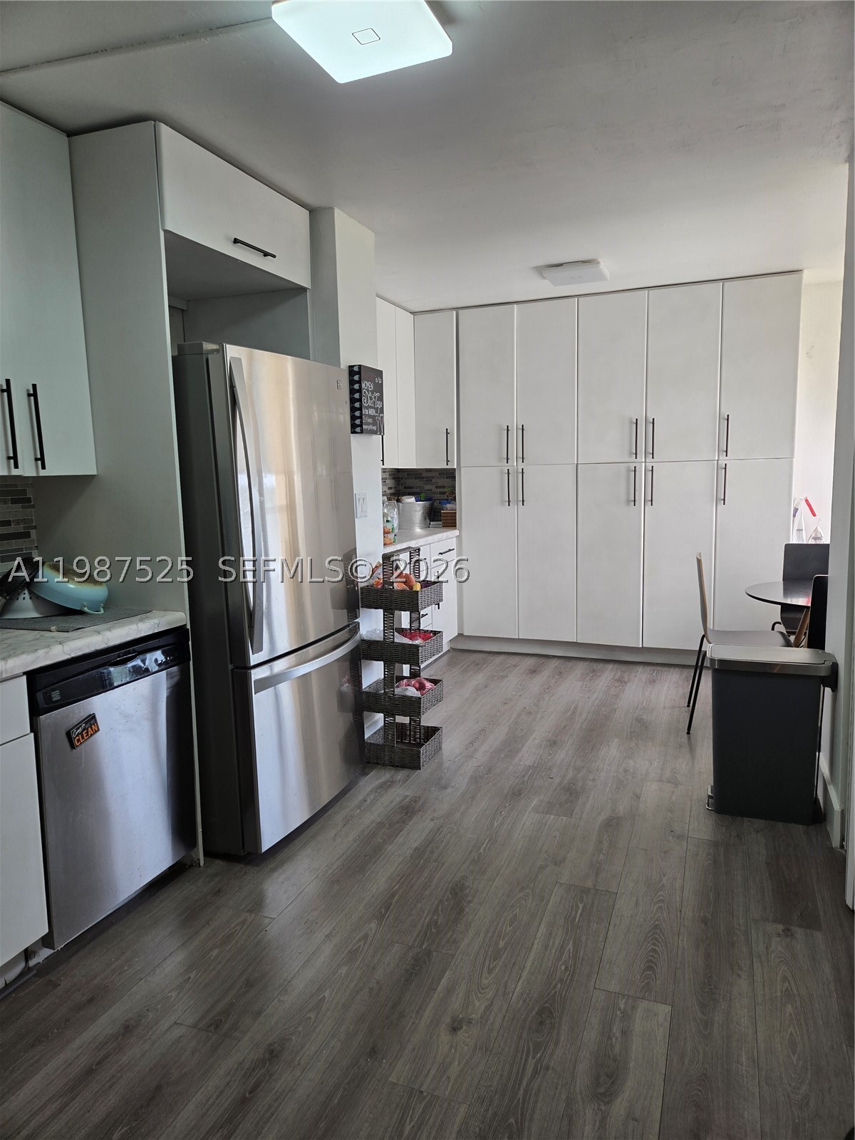 CHANTILLY CONDO - Residential