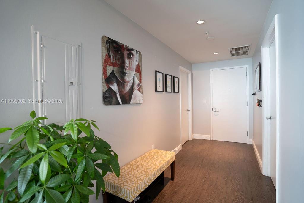 QUANTUM ON THE BAY CONDO - Residential