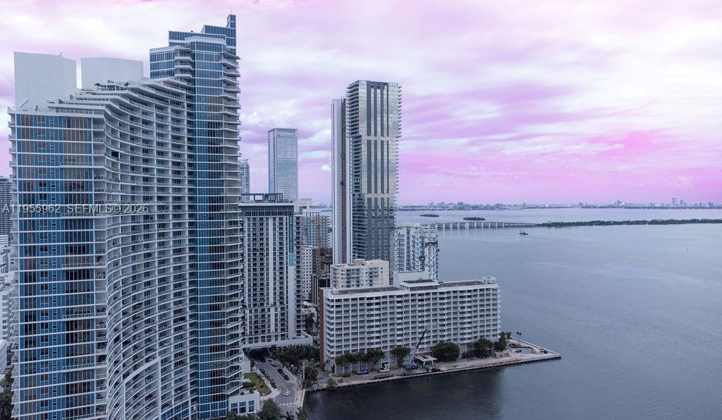 QUANTUM ON THE BAY CONDO - Residential