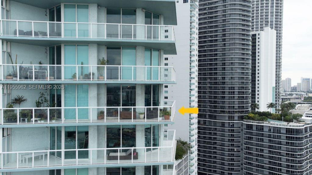 QUANTUM ON THE BAY CONDO - Residential