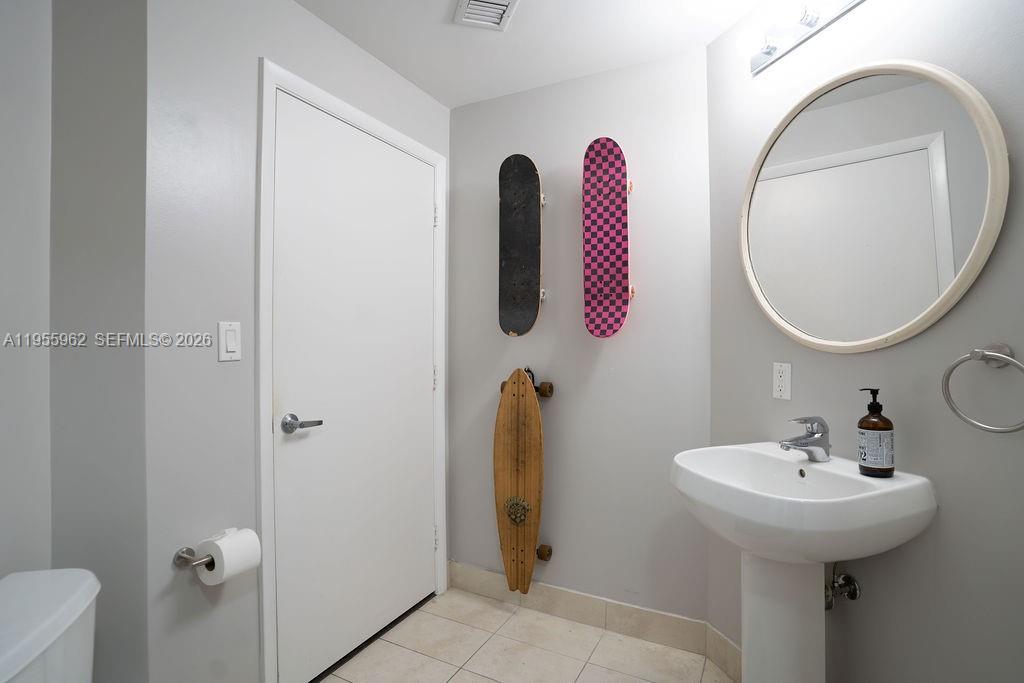 QUANTUM ON THE BAY CONDO - Residential