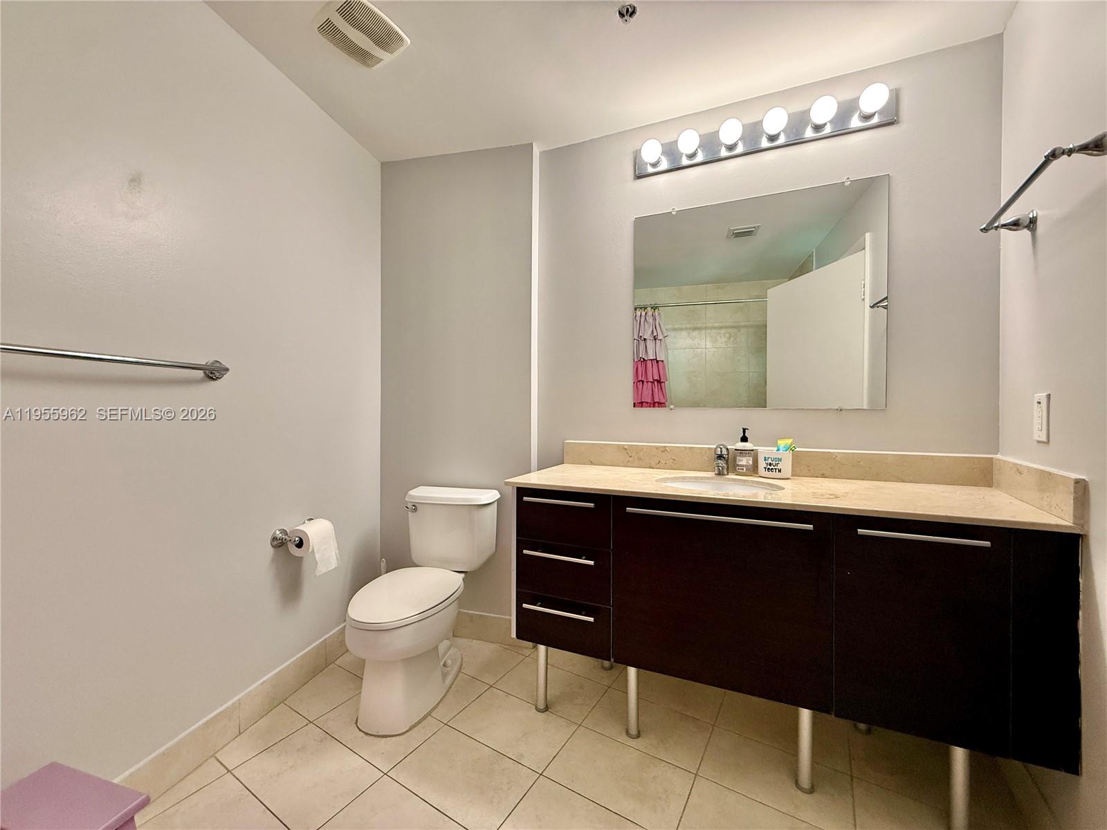 QUANTUM ON THE BAY CONDO - Residential