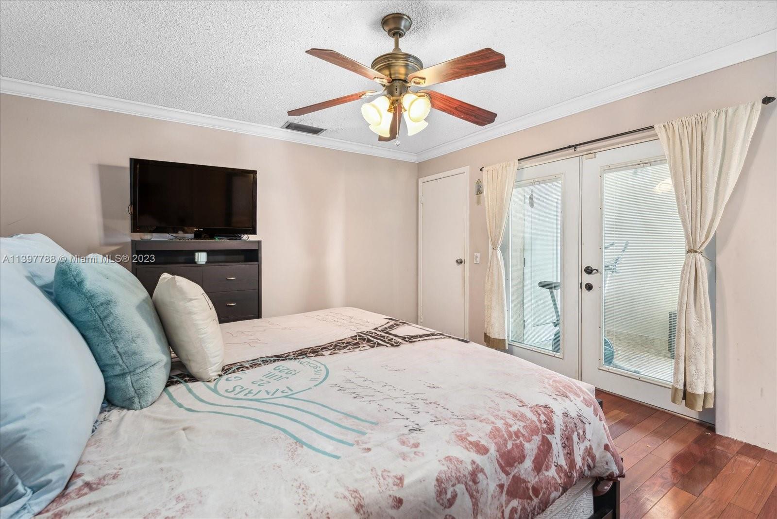 SUNRISE GOLF VILLAGE SEC - Residential