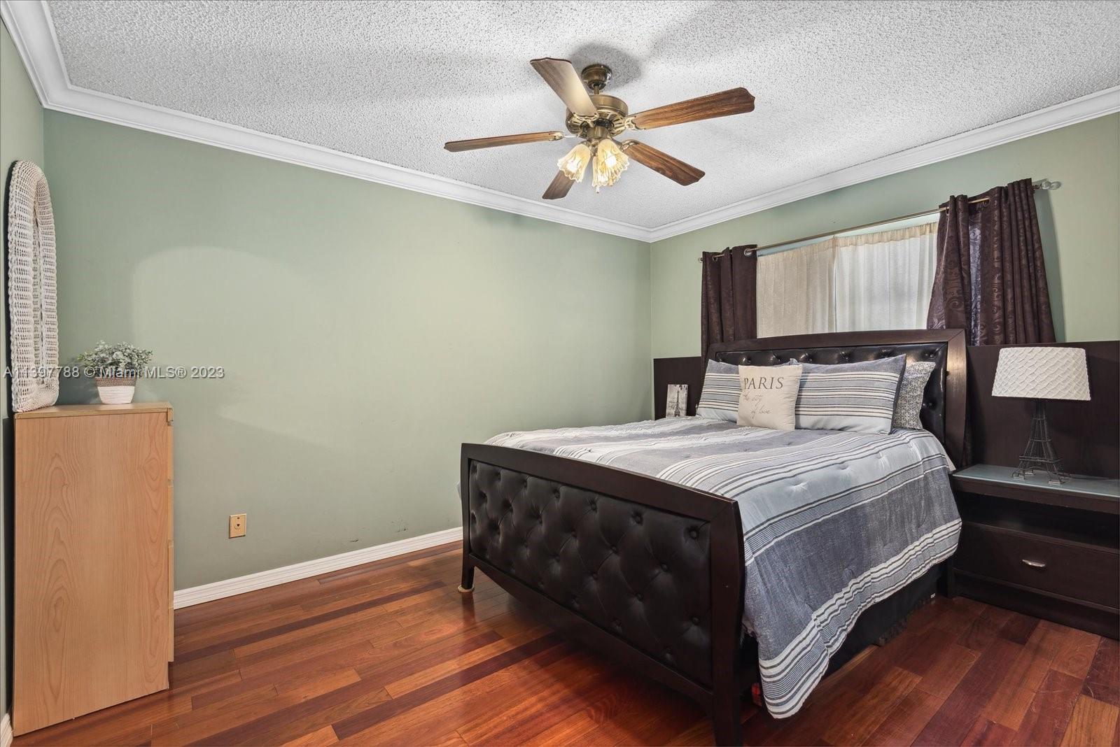 SUNRISE GOLF VILLAGE SEC - Residential