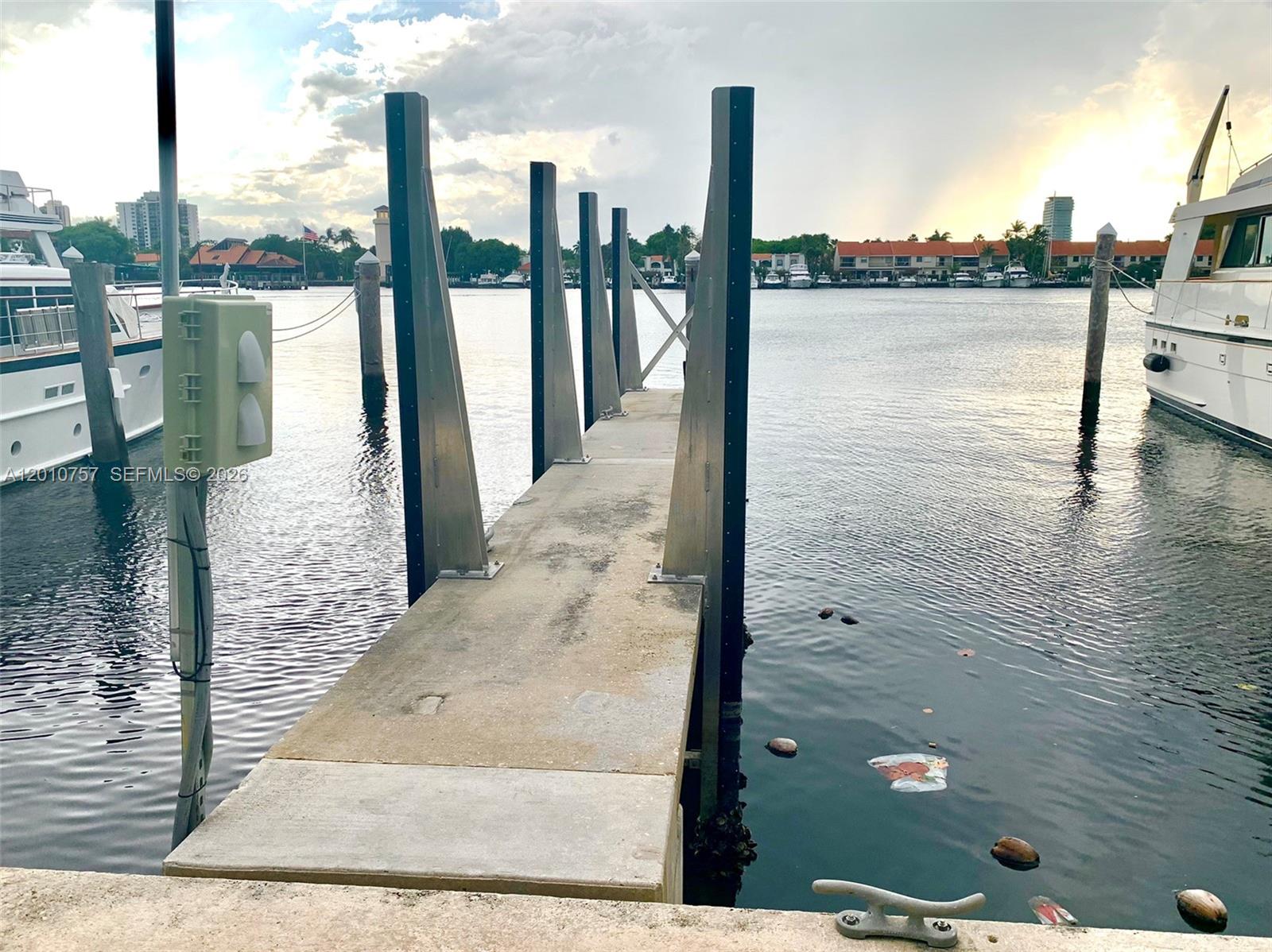 WATERWAYS MARINA CONDO - Land