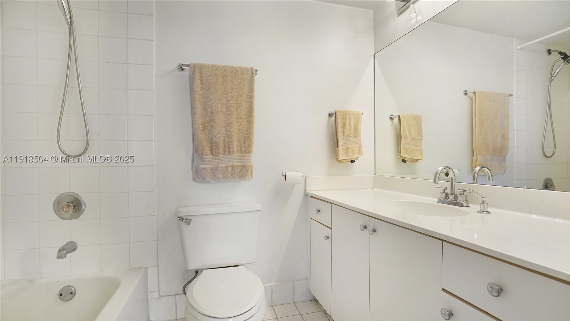 BAYVIEW PLAZA CONDO - Residential