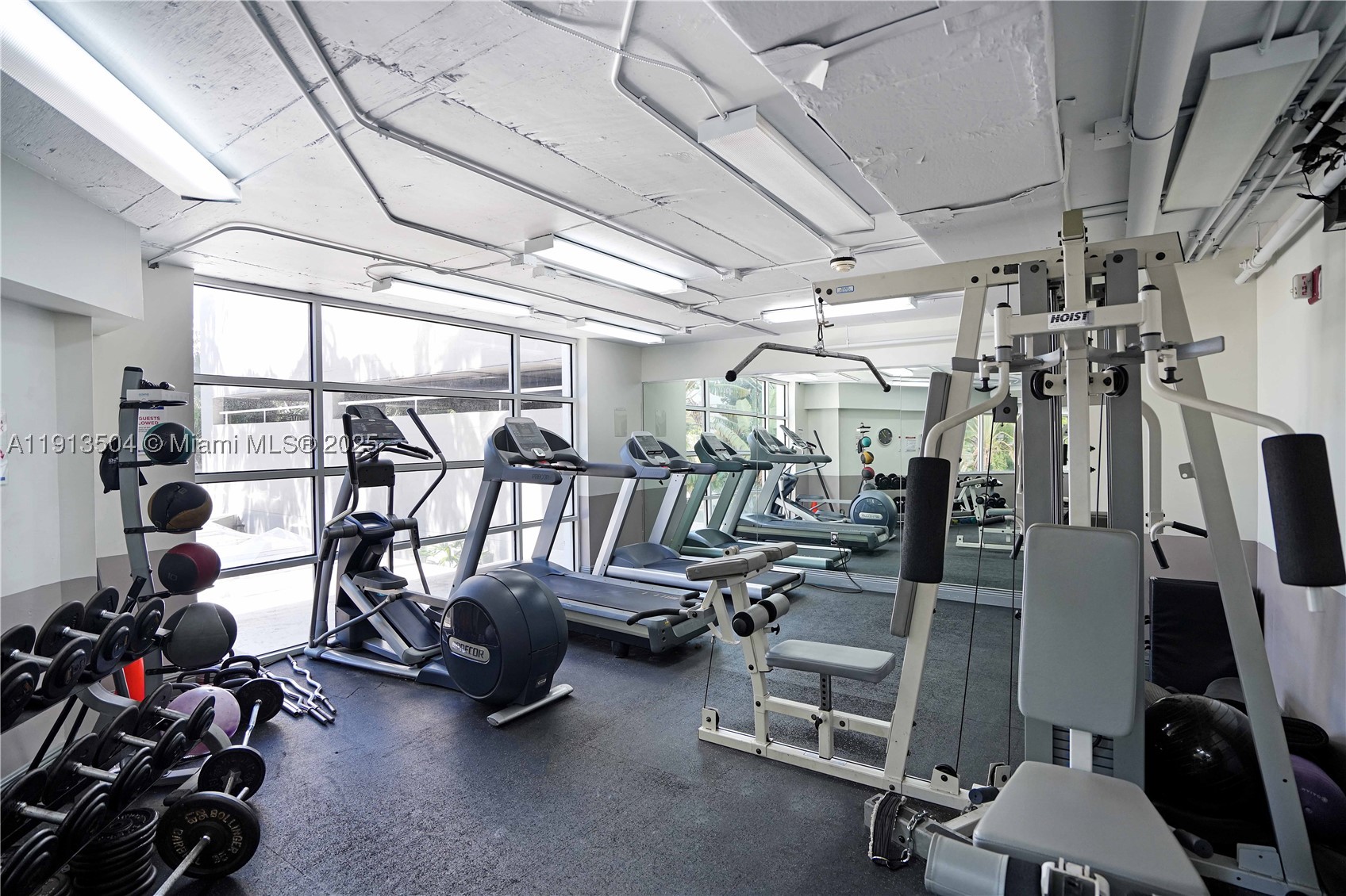 BAYVIEW PLAZA CONDO - Residential