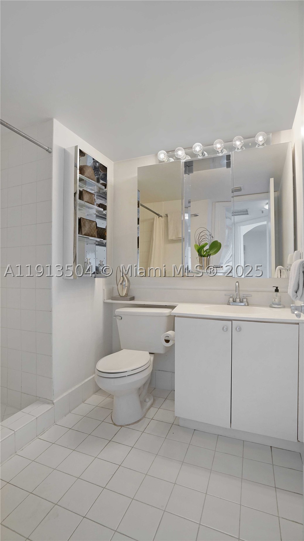BAYVIEW PLAZA CONDO - Residential