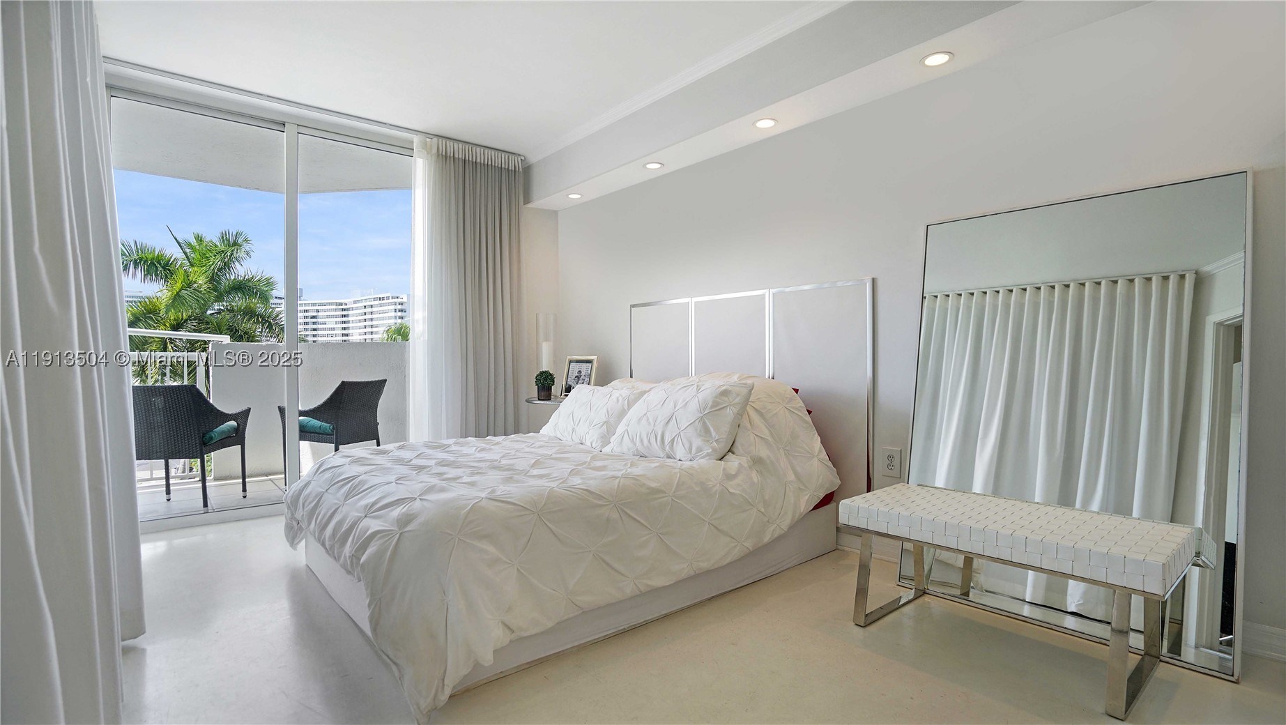 BAYVIEW PLAZA CONDO - Residential