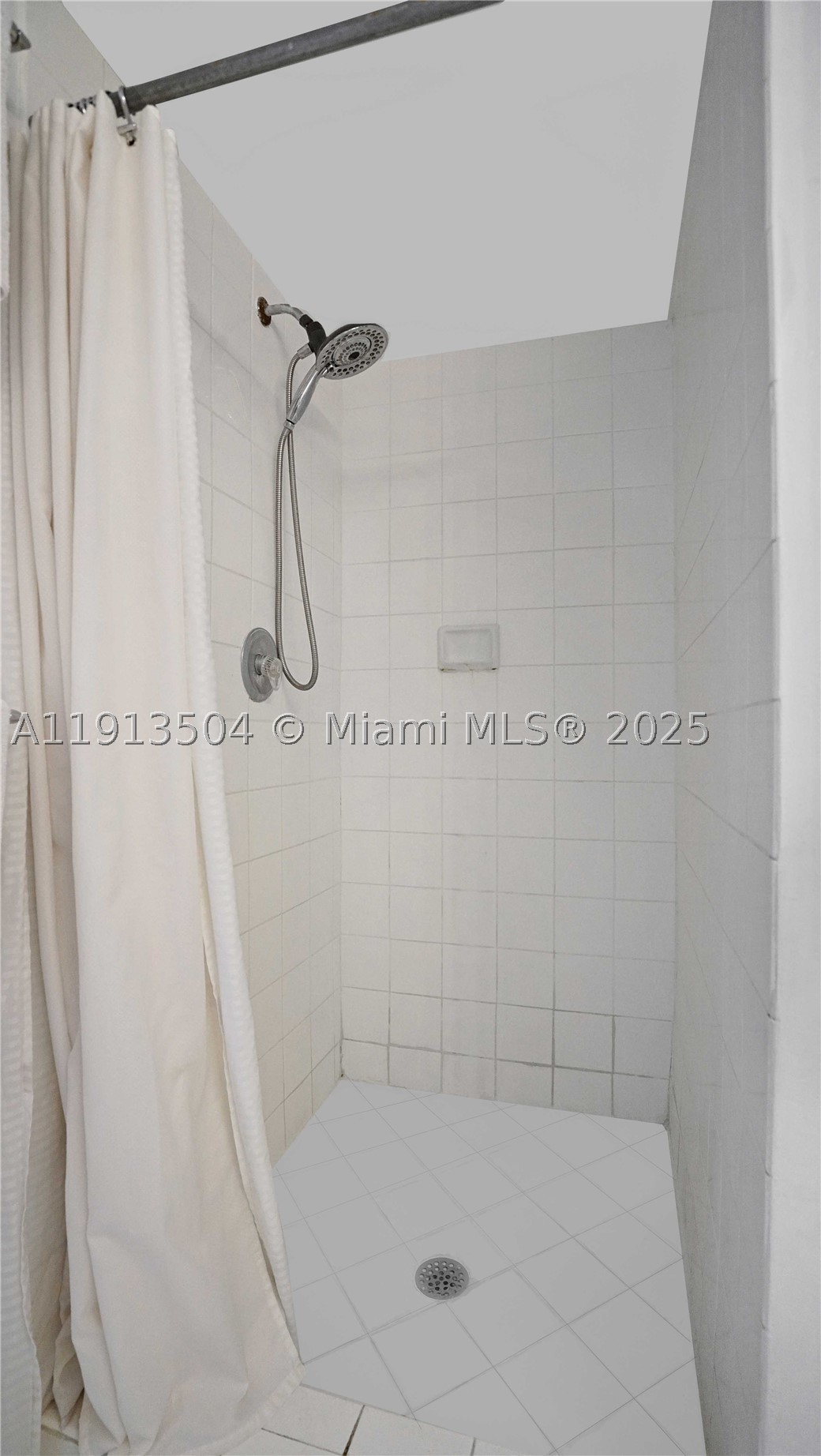 BAYVIEW PLAZA CONDO - Residential