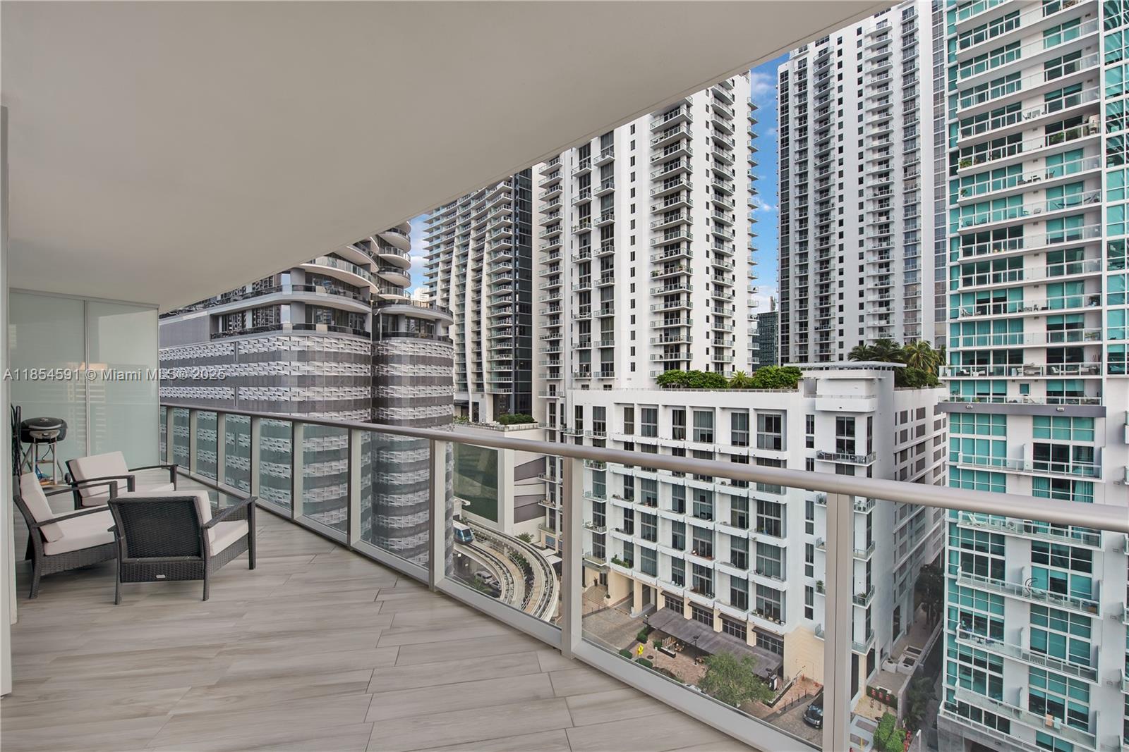 1100 MILLECENTO RESIDENCE - Residential Lease