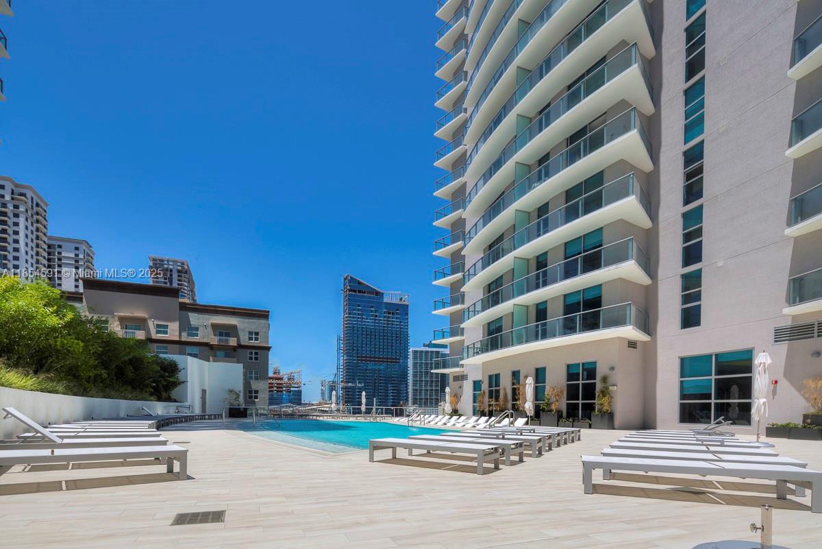 1100 MILLECENTO RESIDENCE - Residential Lease