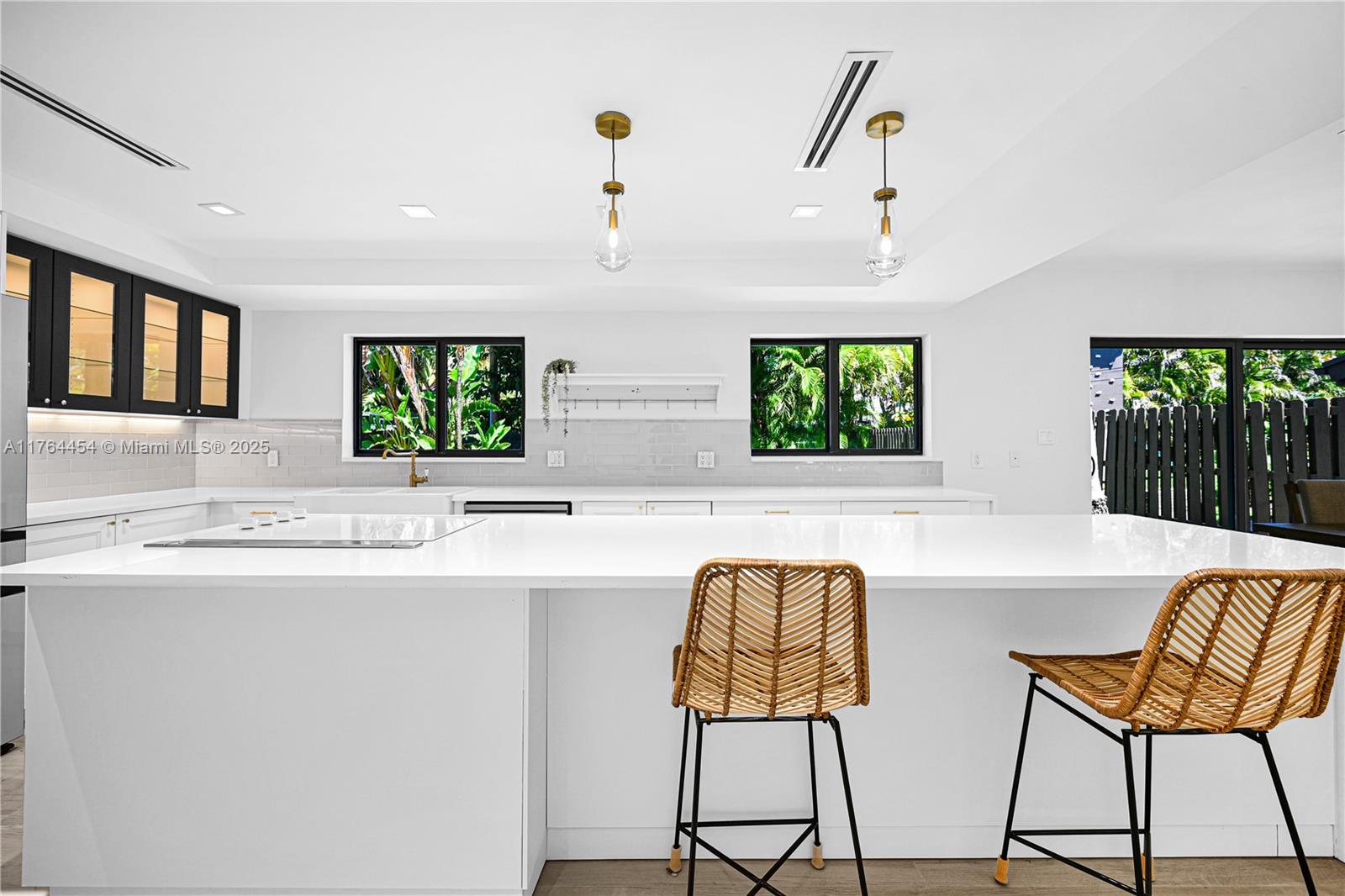 LAS OLAS BY THE SEA EXT - Residential