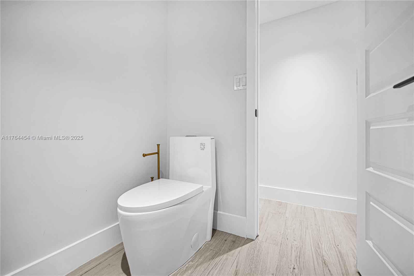 LAS OLAS BY THE SEA EXT - Residential